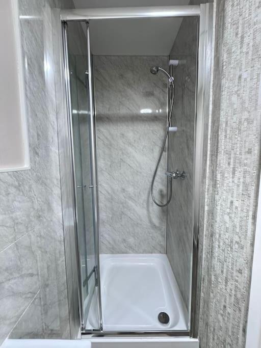 Spacious Studio For Up To 4! Sofa Bed Londres Exterior foto